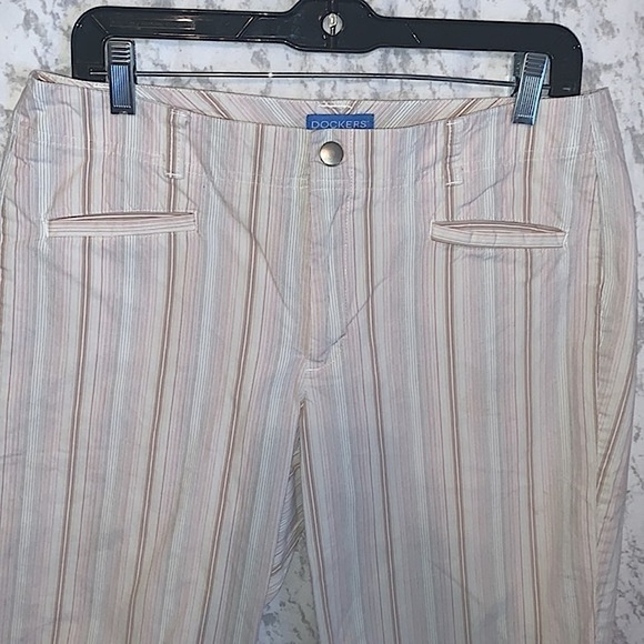 Dockers Bermuda Shorts Ladies 10 Pink & Gray Striped Nouveau Fit Cotton Spandex - Picture 2 of 9